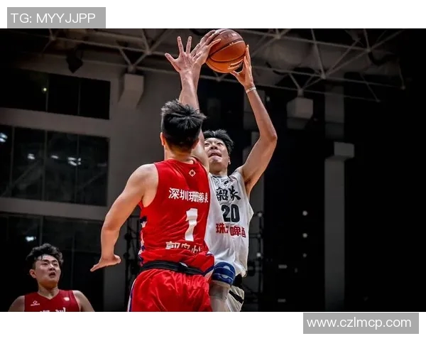 CBA广东对阵深圳精彩比赛录像回顾与分析